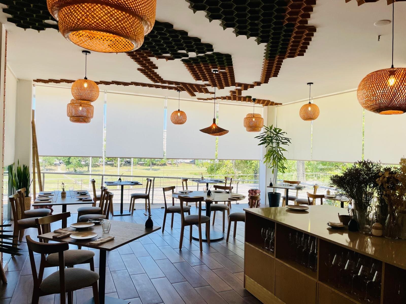 Sala elegante do Olaias Restaurante