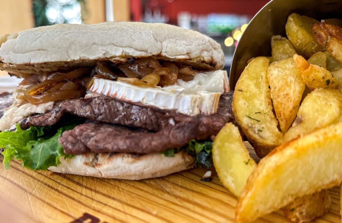 Tacha de carne na brasa